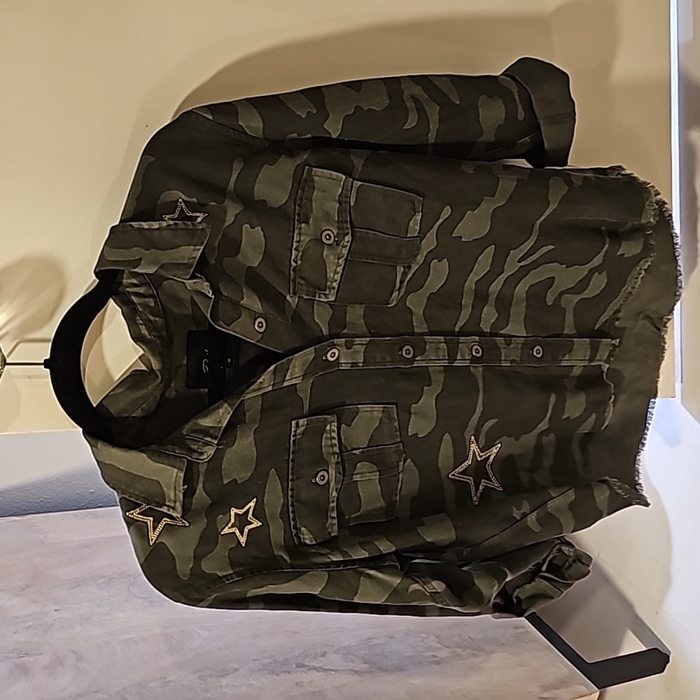 Charcoal Camo Star Embroidery linen shirt